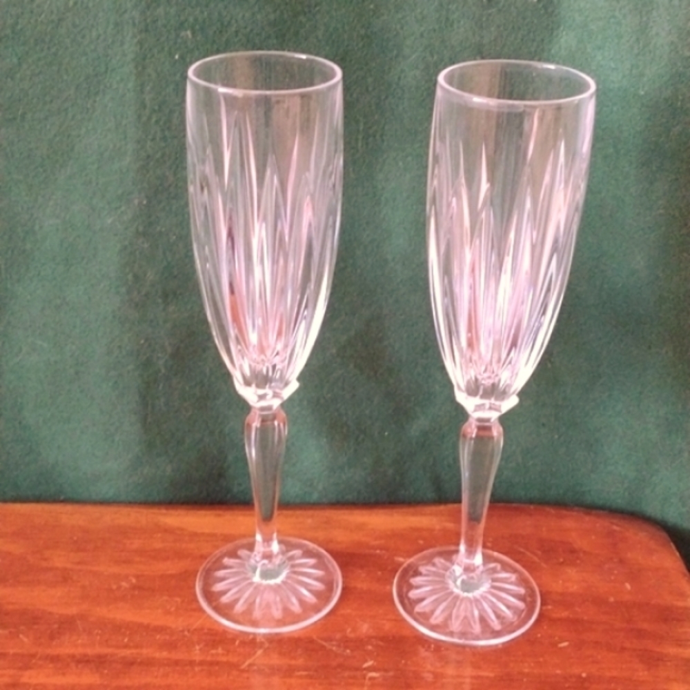Princess House Set of wine or champagne glasses